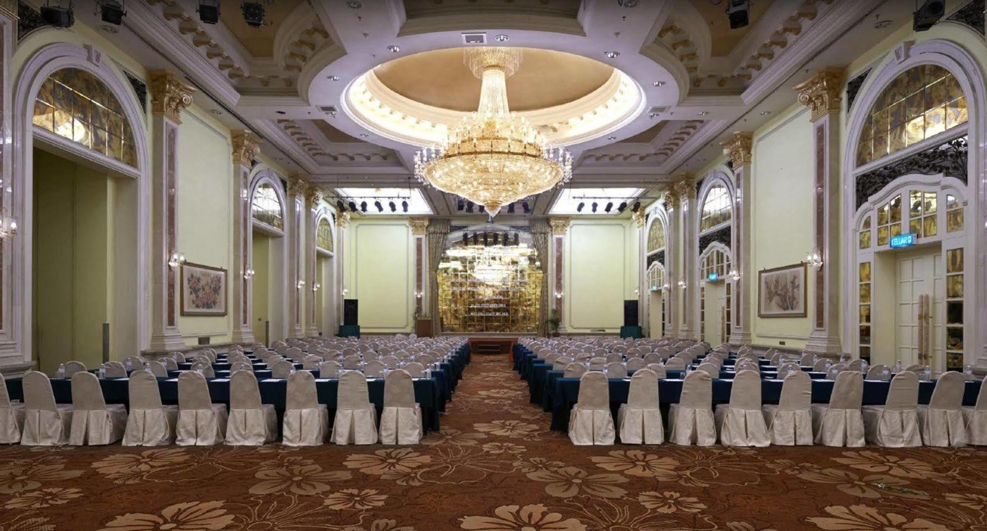 Lacrista Hotel