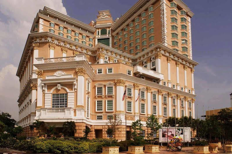 Lacrista Hotel